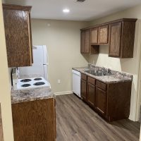 Woodland Hill -1 bedroom, 1 bath - kitchen